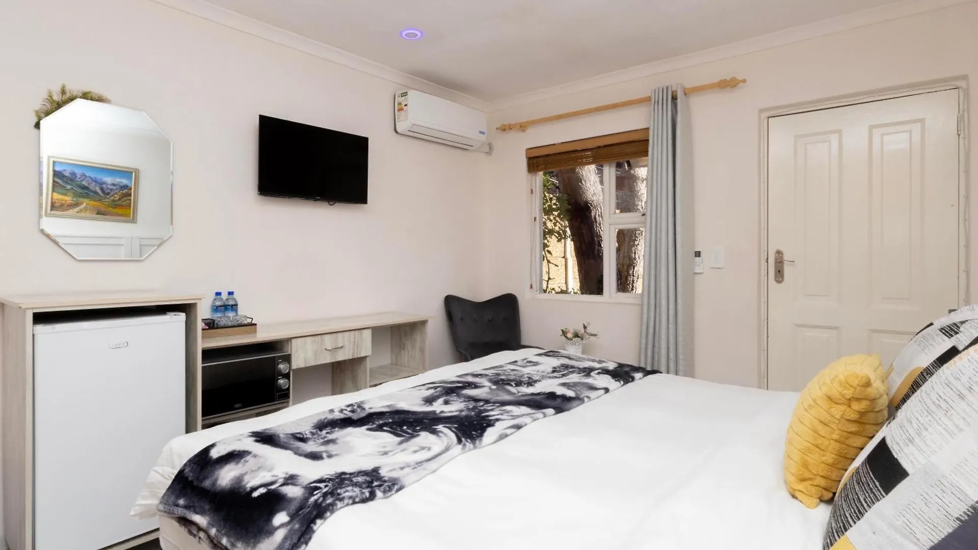 Πανσιόν Serena Inn Room 1 Κέιπ Τάουν